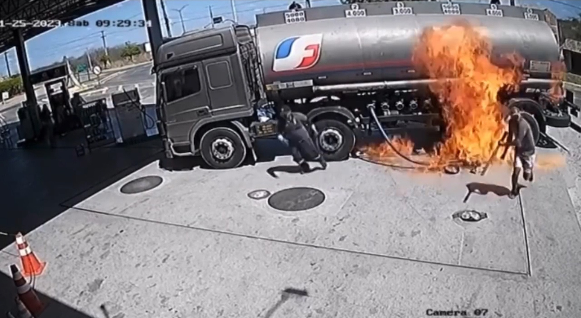 You are currently viewing Drug Nut Sets Fire To Petrol Tanker